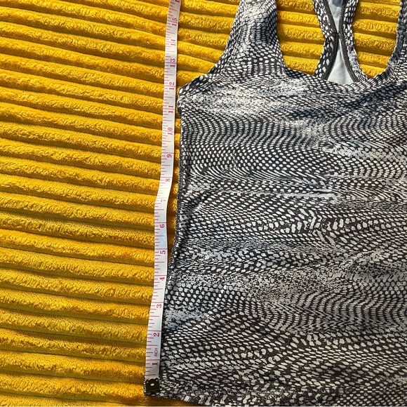 Lululemon Racerback - Picture 3 of 5